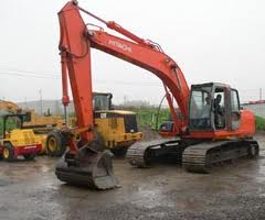 Level 5 plant hire: excavator